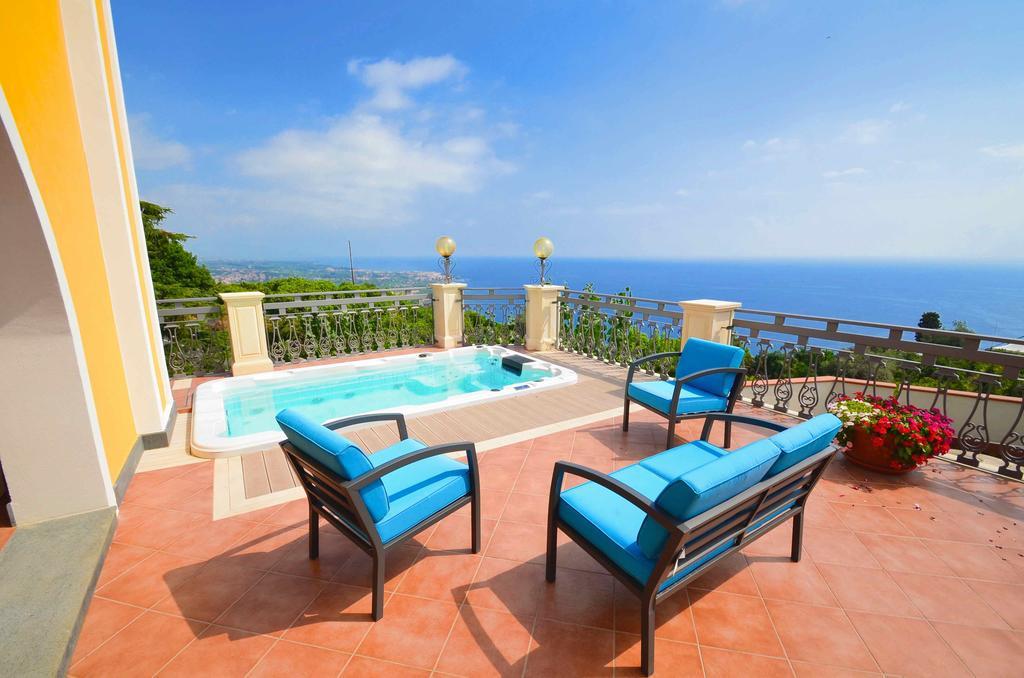 Villa La Timpa: Majestic Etna and Sea View with Private Jacuzzi Acireale Exterior photo