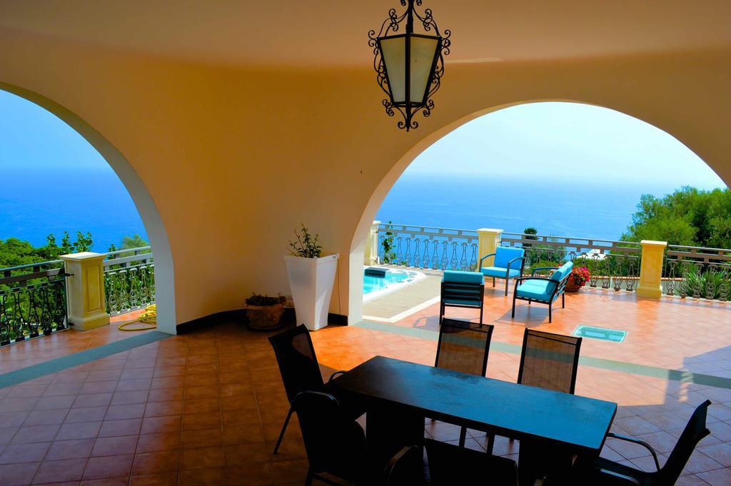 Villa La Timpa: Majestic Etna and Sea View with Private Jacuzzi Acireale Exterior photo