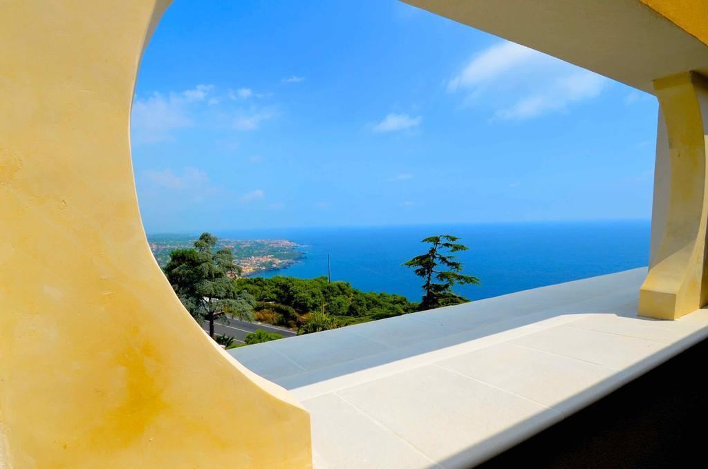 Villa La Timpa: Majestic Etna and Sea View with Private Jacuzzi Acireale Exterior photo